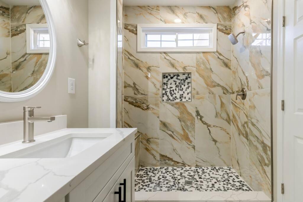 Private House In Heart Of Historic Barton Heights! *