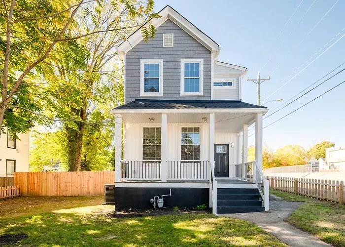 Private House In Heart Of Historic Barton Heights!